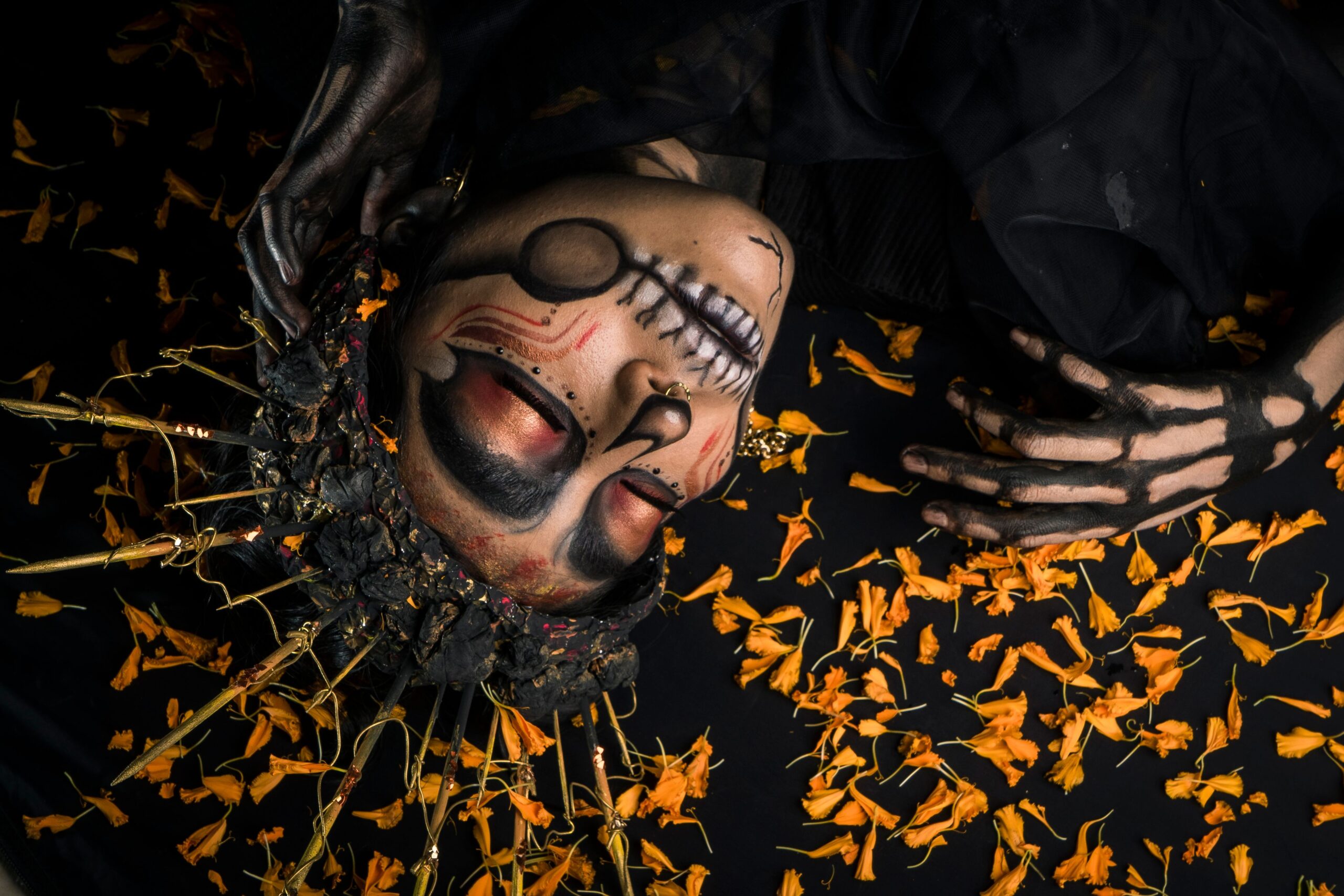 Halloween al Teatro Parioli: a Roma arriva “Los Días de los Muertos”